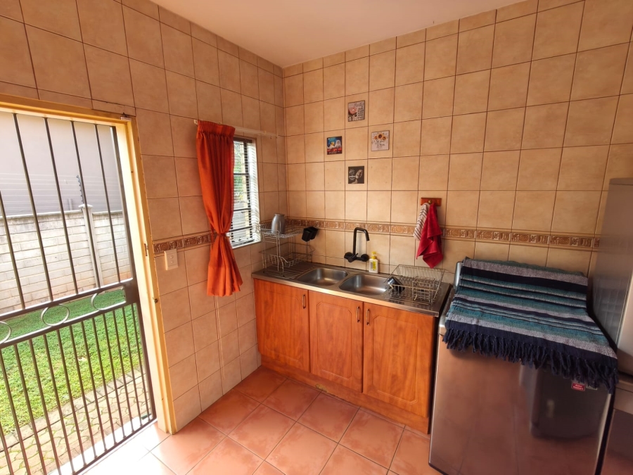 3 Bedroom Property for Sale in Safari Gardens North West